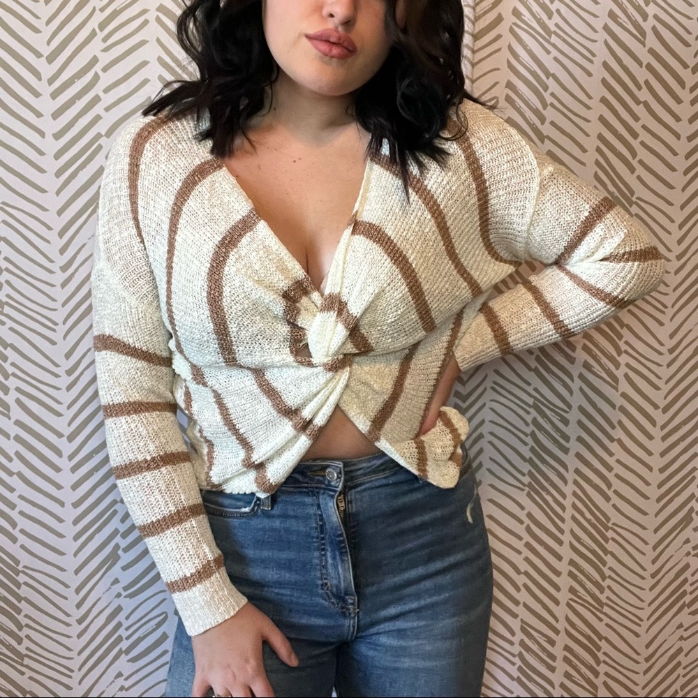 NEW Twist Front Detail Long Sleeve Top